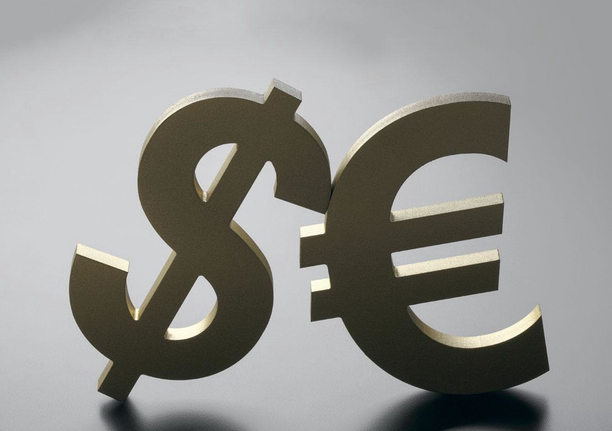 Le dollar monte face à l'euro